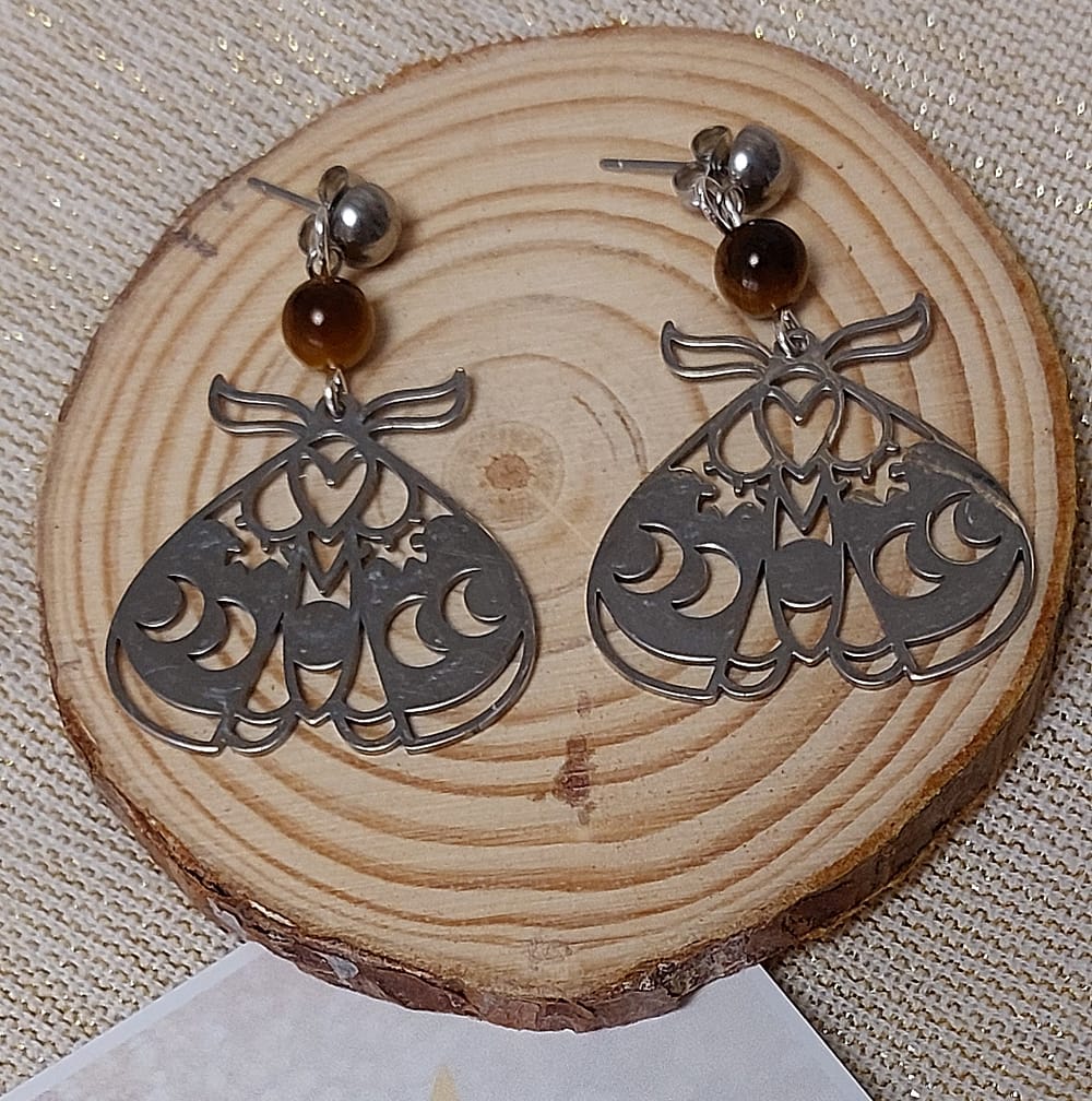 papillon de nuit et oeil de tigre boucles d 'oreilles papillon de nuit et œil de tigre