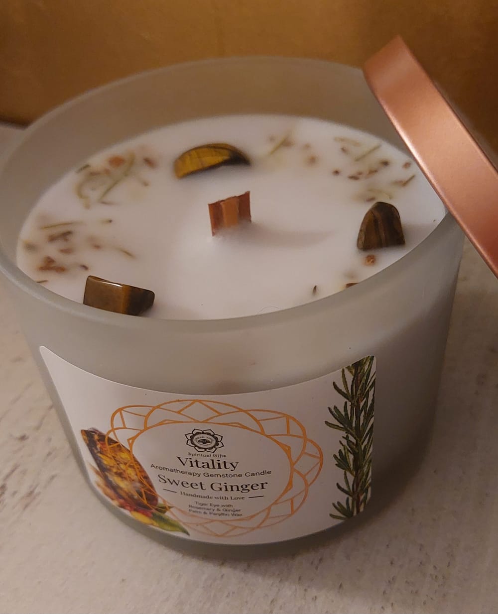 Bougie green Tree " vitalité" oeil de tigre + gingembre Bougie green Tree " vitalité" oeil de tigre + gingembre