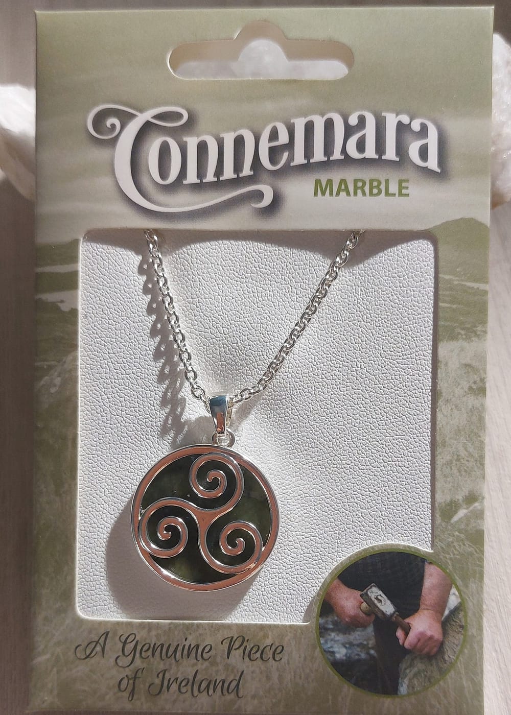 pendentif triskele pendentif marbre du connemara - Triskele