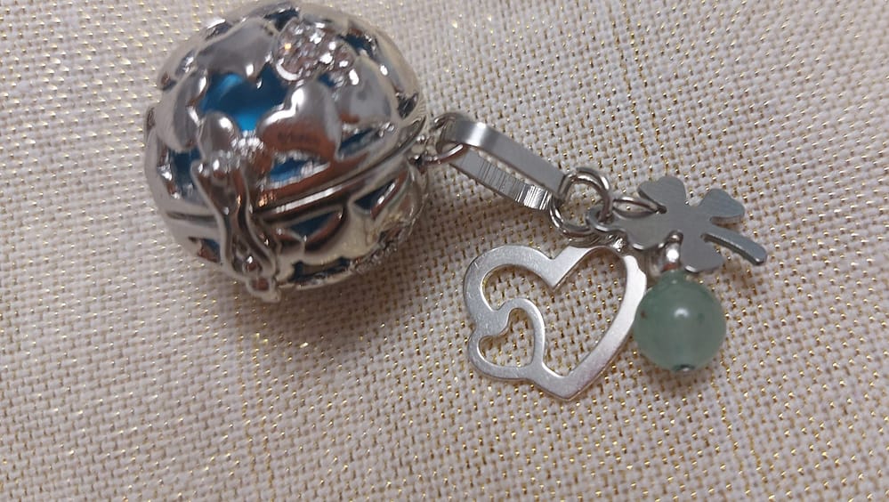 20250603_224603 Bola acier inoxydable - breloque, pierre et sa médaille ou cœur