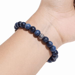 sodalite enfant taille 0 porté Bracelet enfant sodalite (taille 0)