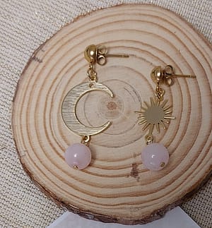 boucles d 'oreilles lune et soleil acier inoxydable doré quartz rose boucles d 'oreilles lune et soleil acier inoxydable doré quartz rose