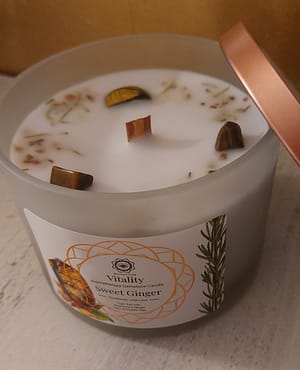 Bougie green Tree " vitalité" oeil de tigre + gingembre Bougie green Tree " vitalité" oeil de tigre + gingembre