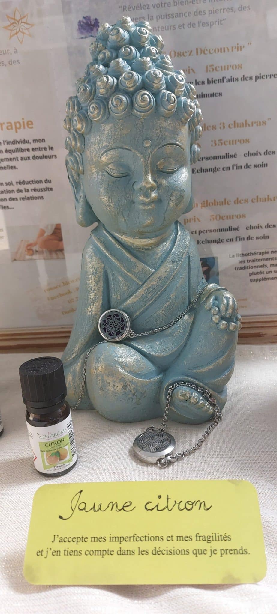 2025/01/1000038362-scaled.jpg Huile essentielle citron